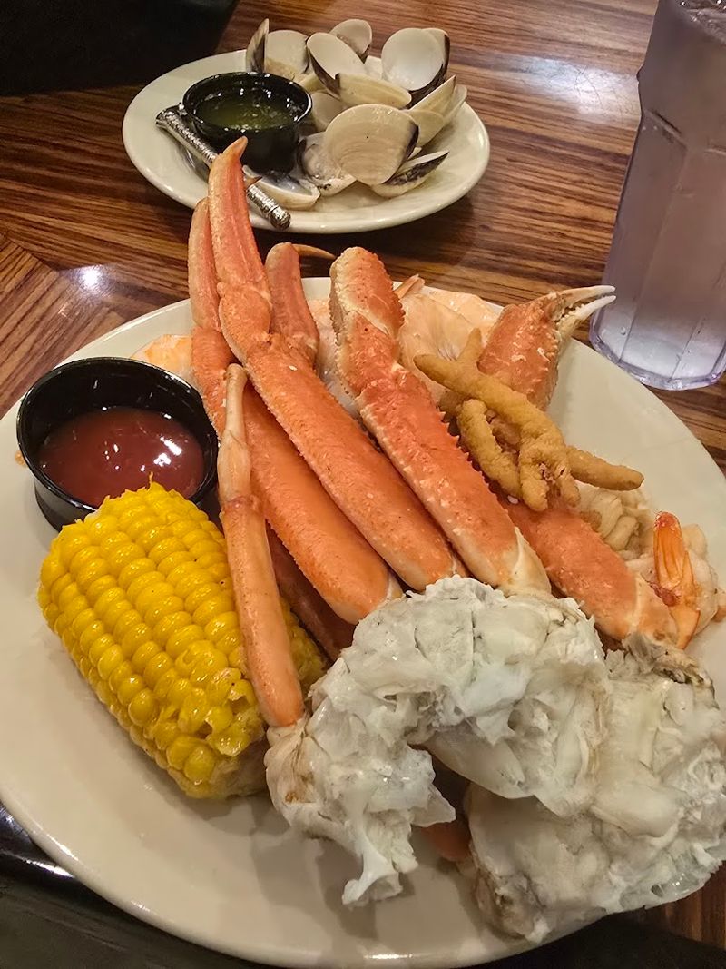 Captain George's Seafood Restaurant — Kill Devil Hills
