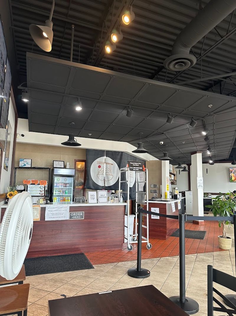 The Self-Service System That Makes Dining Here Uniquely Relaxed