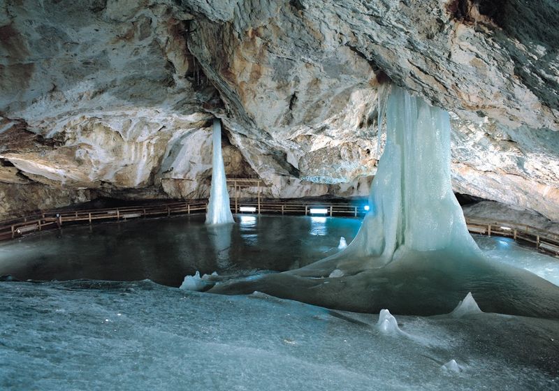 Dobšinská Ice Cave (Slovakia)