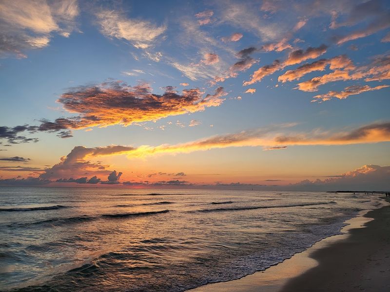 Best Times to Visit for a Quieter Experience