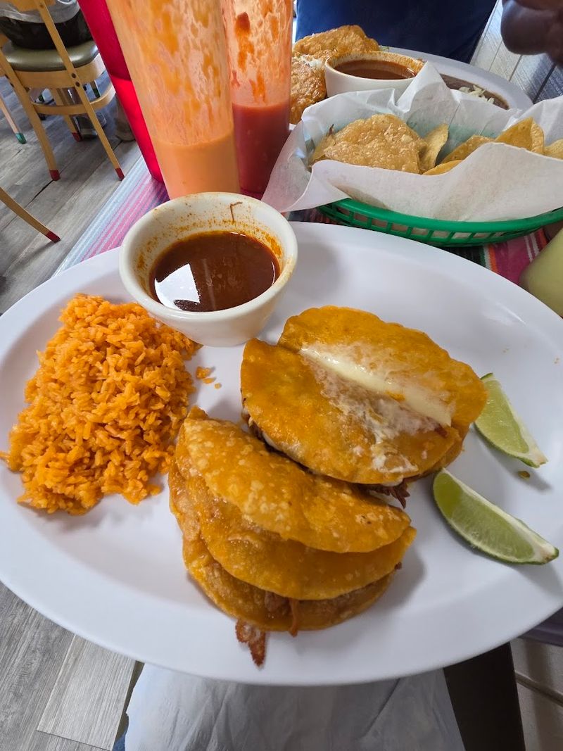 Homemade Chips and Salsa That Steal the Show Before the Meal Even Starts