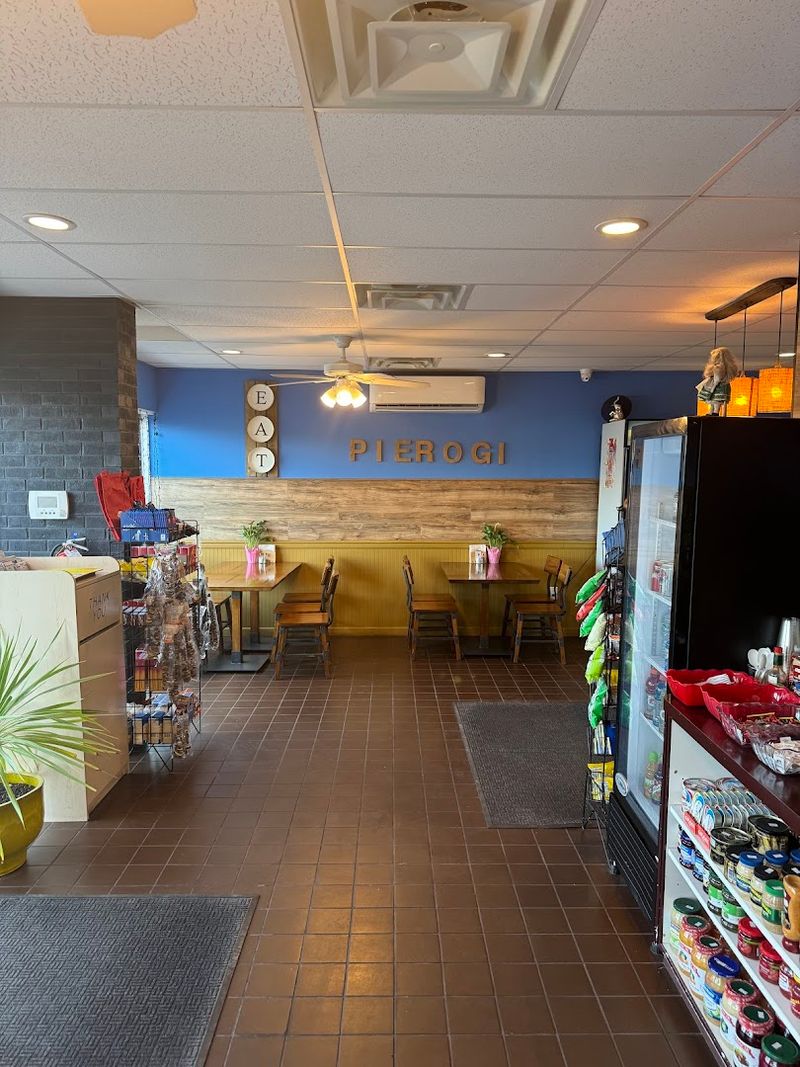 The Atmosphere Inside: Compact, Clean, and Comfortable
