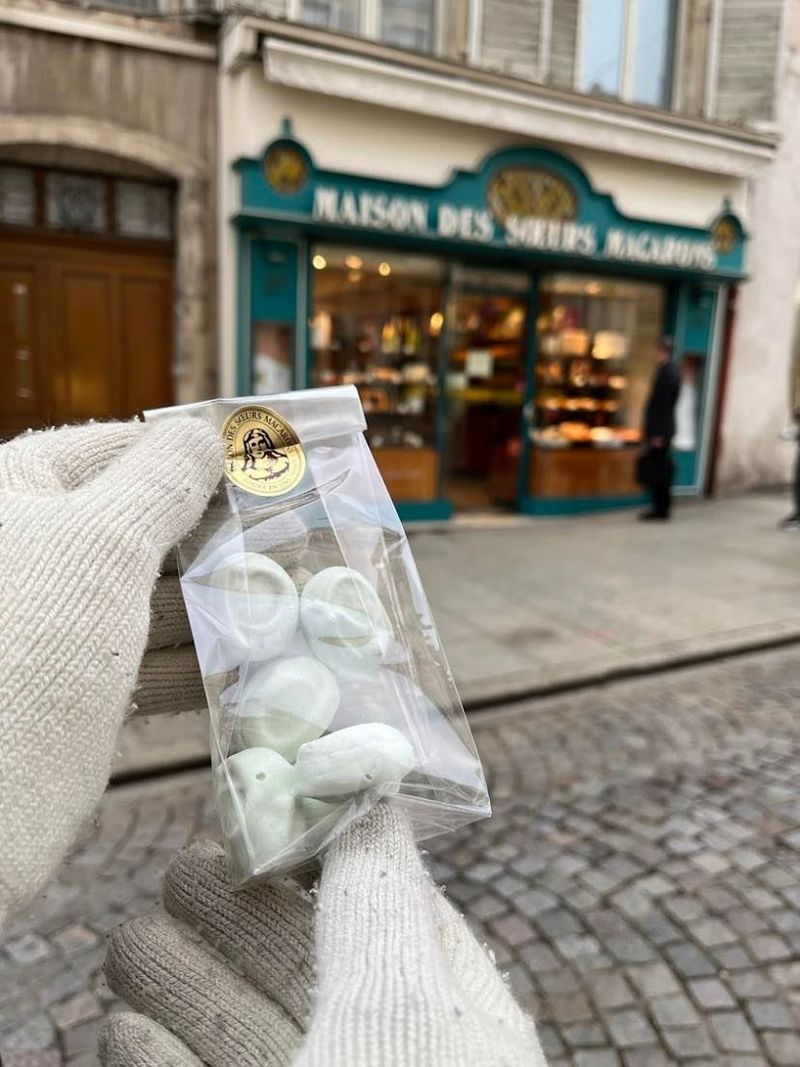 Nancy: The Original Macaron, No Filling Required