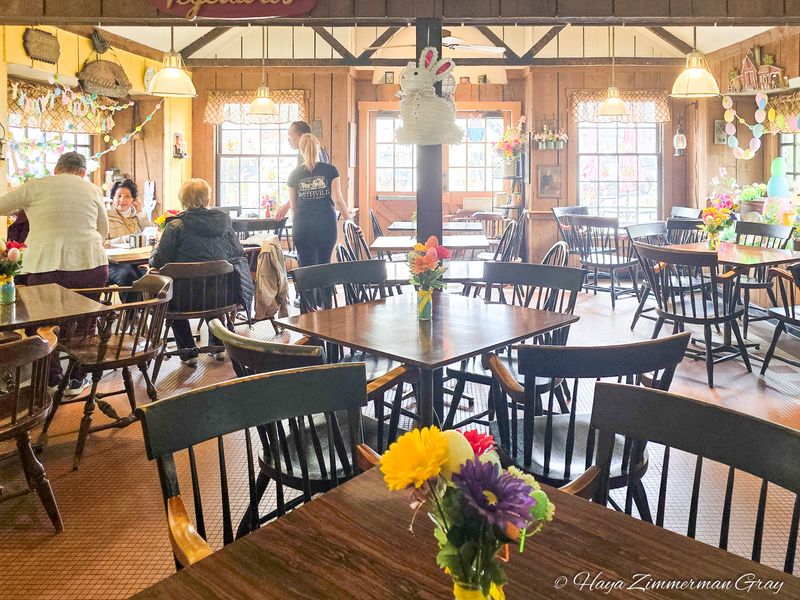 The Atmosphere That Keeps People Coming Back