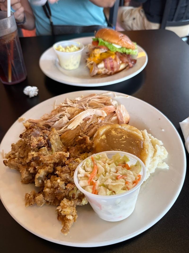 Lunch and Dinner That Hold Their Own