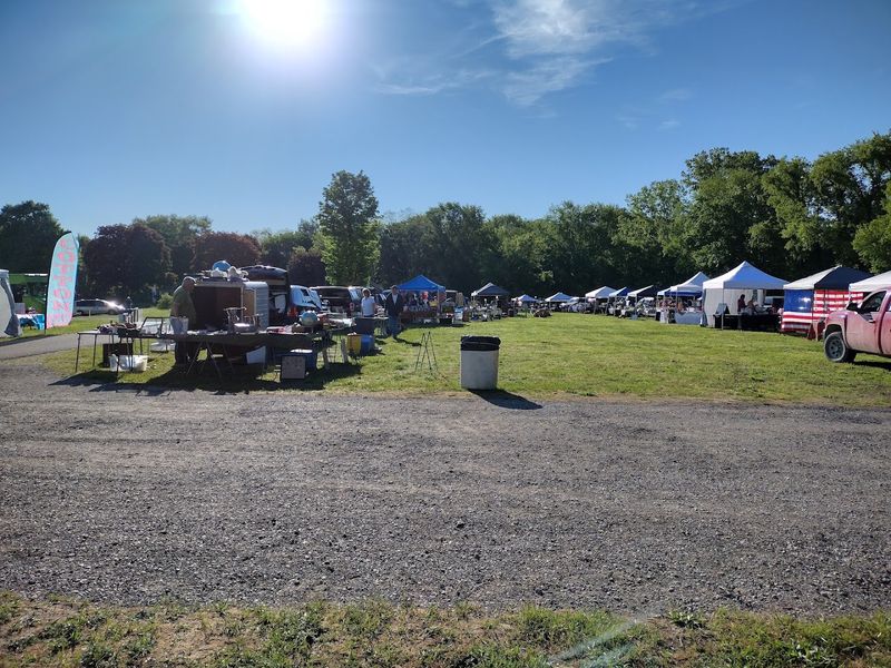 Small-Town Energy Without the Fuss