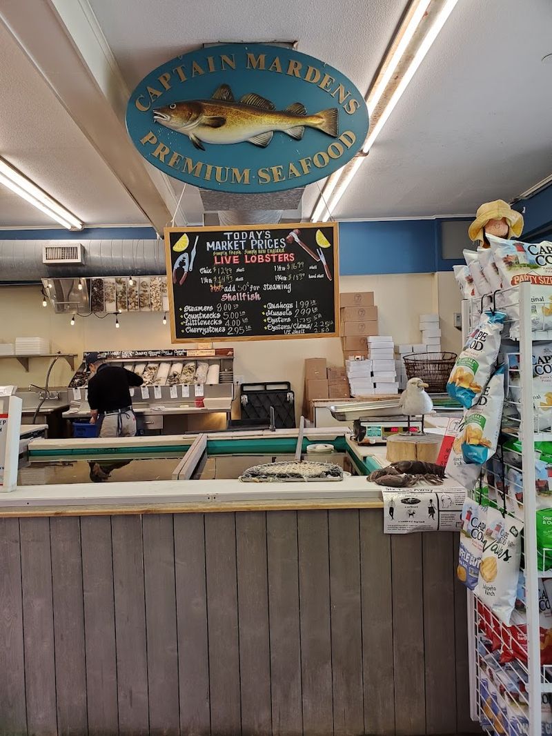 Captain Marden’s Snack Bar - Wellesley