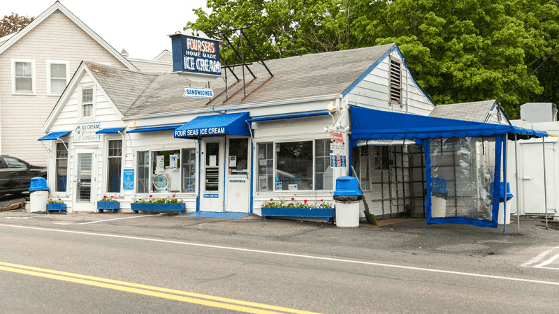 Four Seas Ice Cream & Grill - Centerville