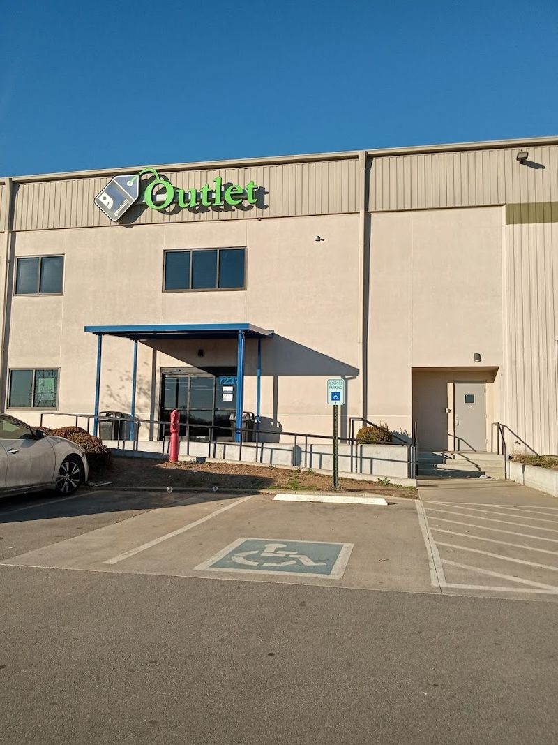 Goodwill Outlet Store — Nashville