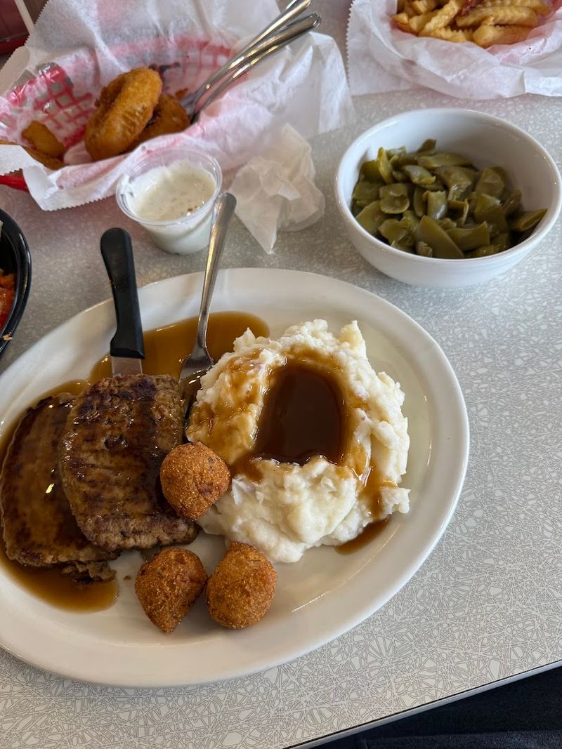 Steak Dinners at Prices That Defy Logic