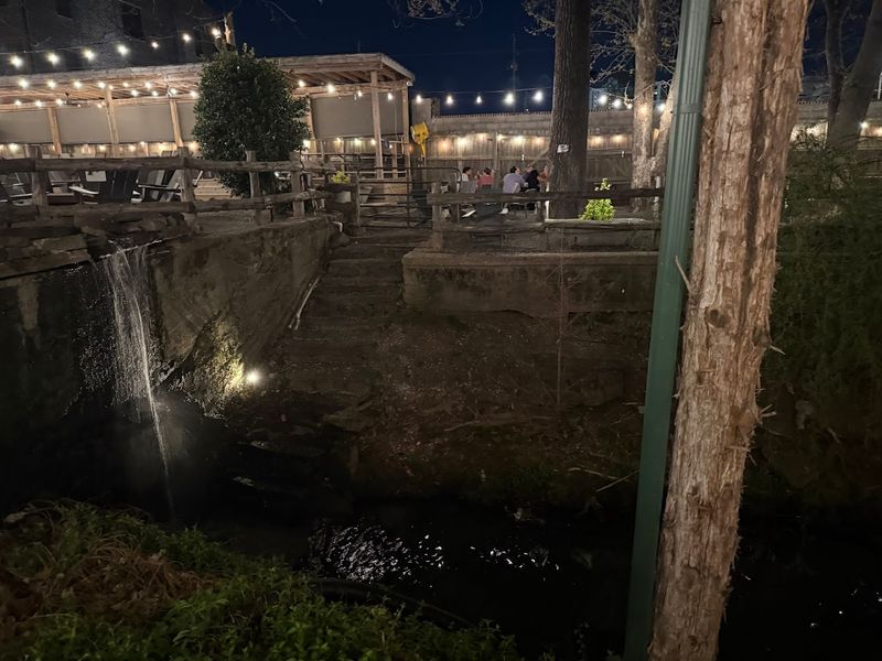 Loflin Yard (Memphis) — Urban Backyard Hangout