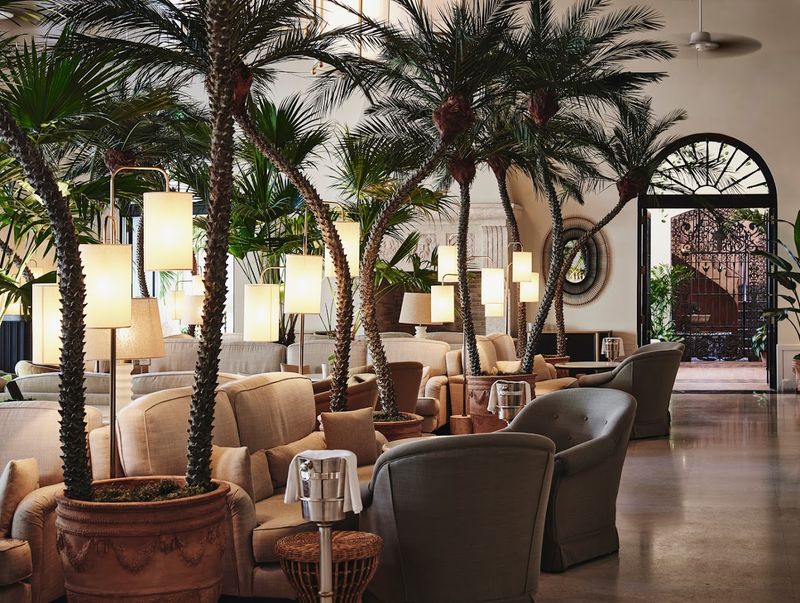 Champagne Bar at The Surf Club 