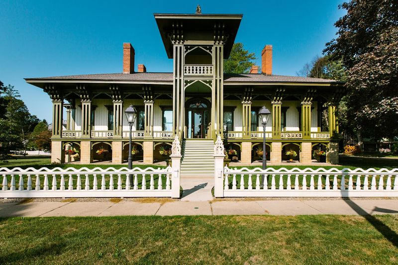 The Honolulu House: Marshall's Most Unexpected Landmark