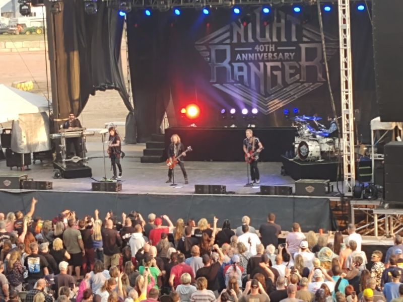 Grandstand Nights Bring the Big-Fair Feeling