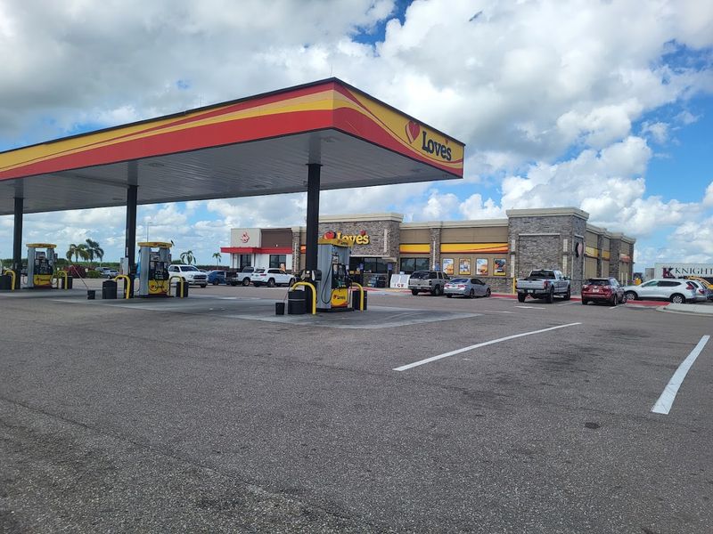 Love’s Travel Stops (Nationwide)