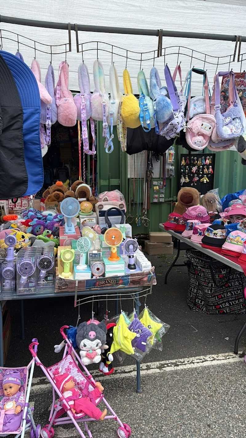 The Vendors That Make the Place Worth Visiting