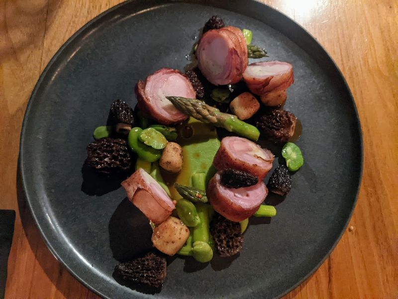 The Seasonal Menu Philosophy That Keeps Things Fresh