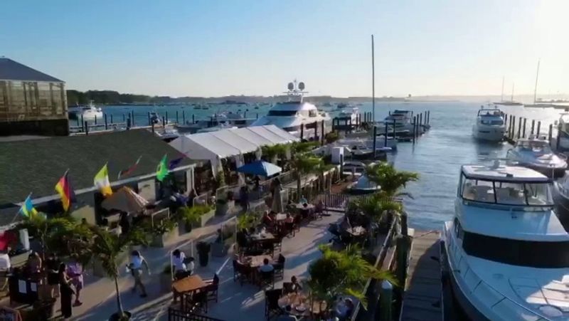 The Reef — Newport