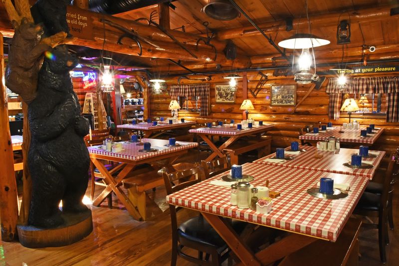 Paul Bunyan's Cook Shanty — Wisconsin Dells