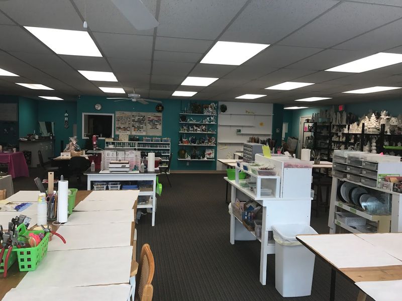 A Calm Room for Non-Artists Too