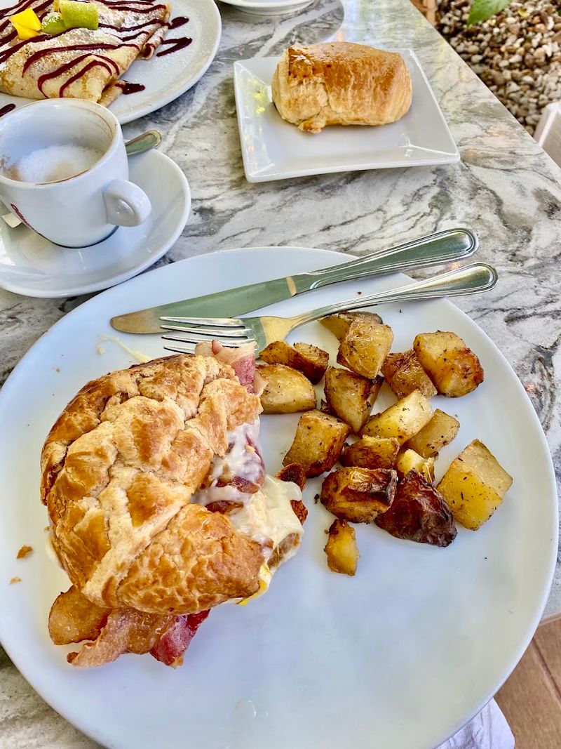 Pastries and Small Bites That Round Out the Menu