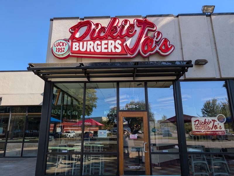 DickieJo's Burgers - Eugene