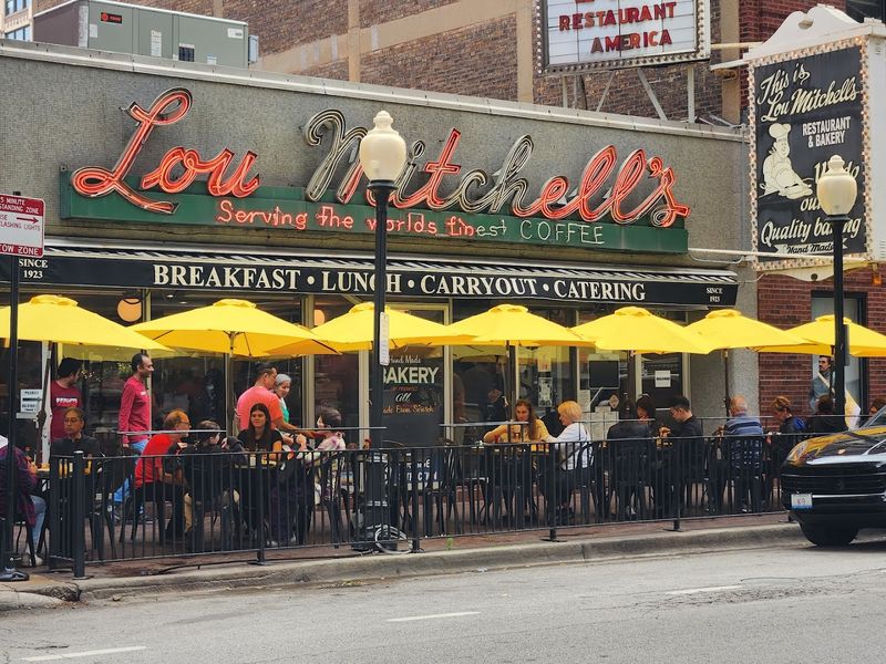 Lou Mitchell’s, Chicago, Illinois - Breakfast Before the Big Road