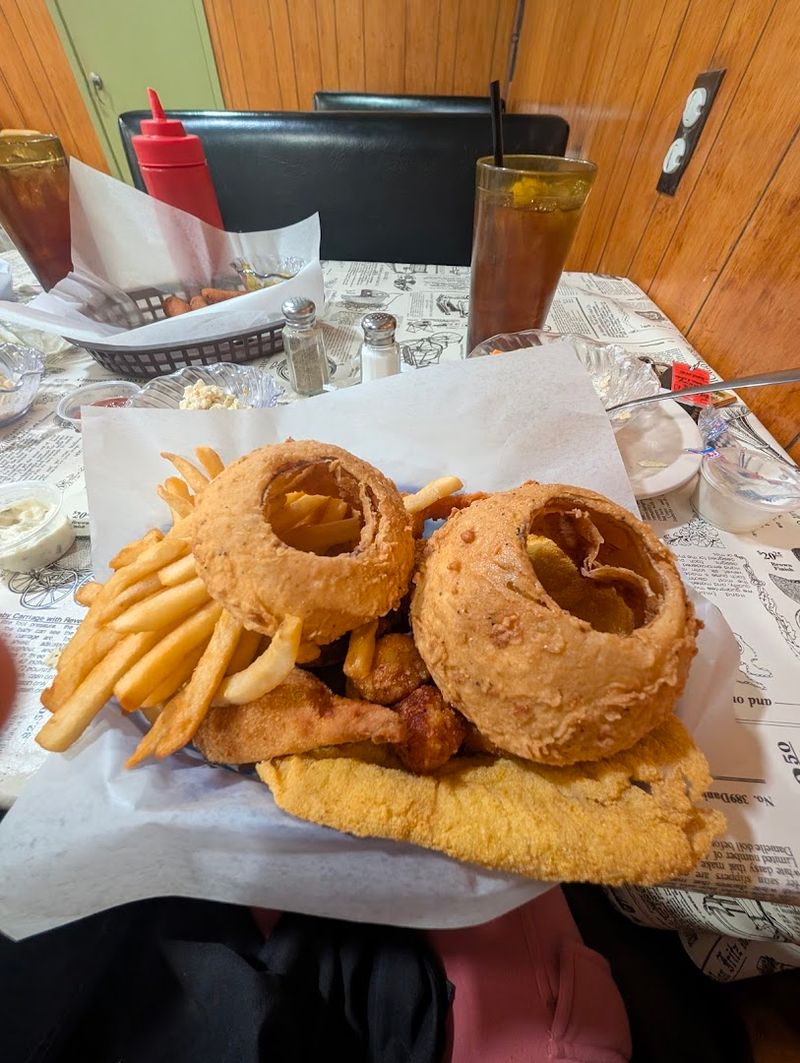 Bill's Fish House — Waurika