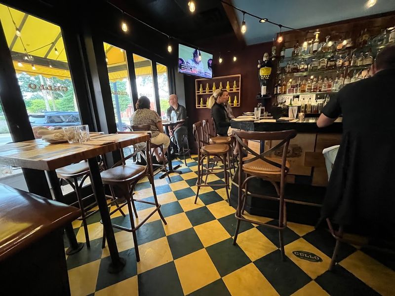 The Service Style That Sets the Tone