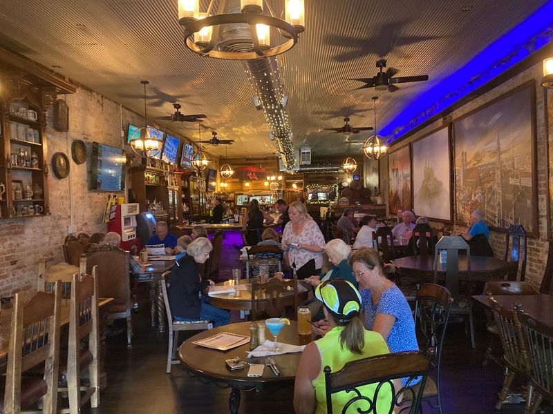 Service That Makes the Food Taste Even Better