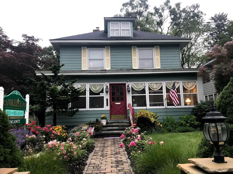 What Five Stars Actually Looks Like: A Perfect Rating Across Nearly 200 Reviews