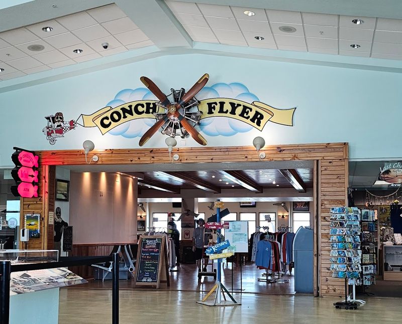 Shopping for Last-Minute Island Souvenirs