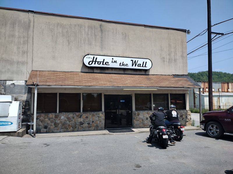 CB's Hole in the Wall — Richwood