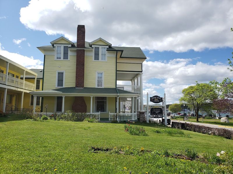 Practical Tips for Booking and Making the Most of Your Stay