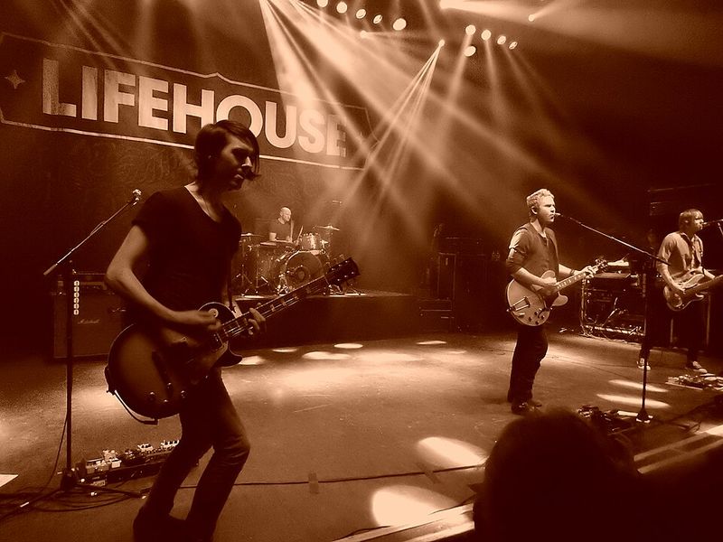 “Hanging by a Moment” – Lifehouse
