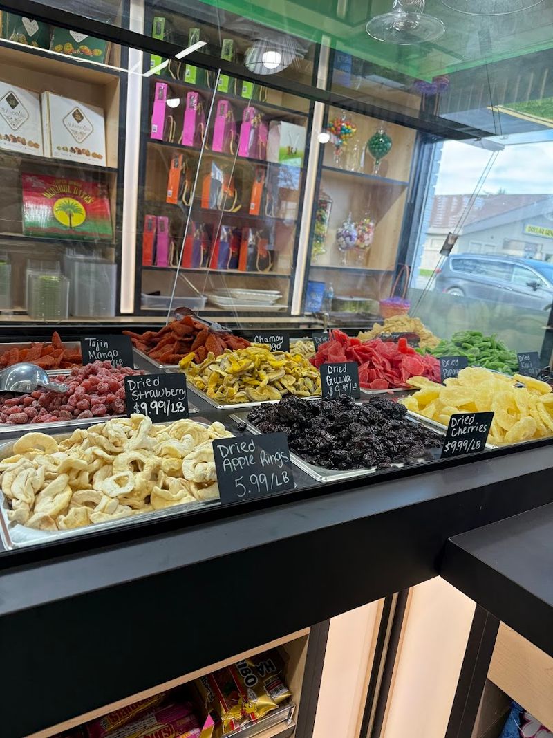 Cheesecakes, Cakes, and Baked Goods That Steal the Show