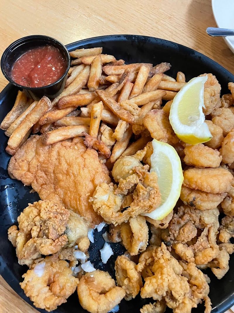 Anthony's Seafood — Middletown