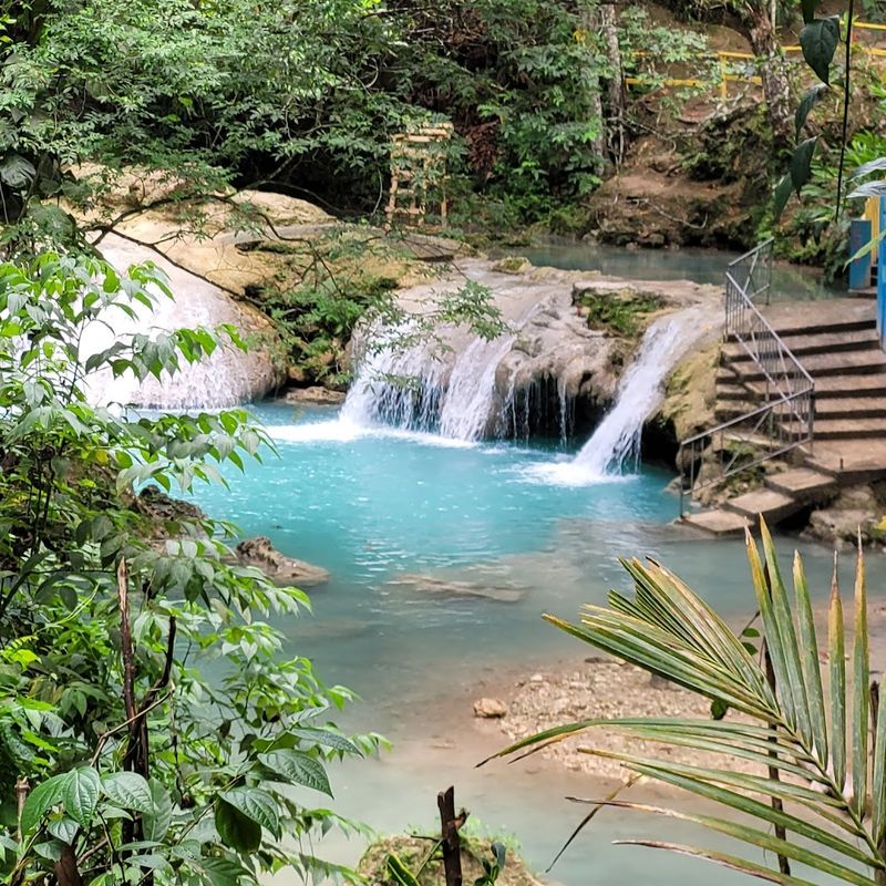 Blue Hole (Ocho Rios, Jamaica)