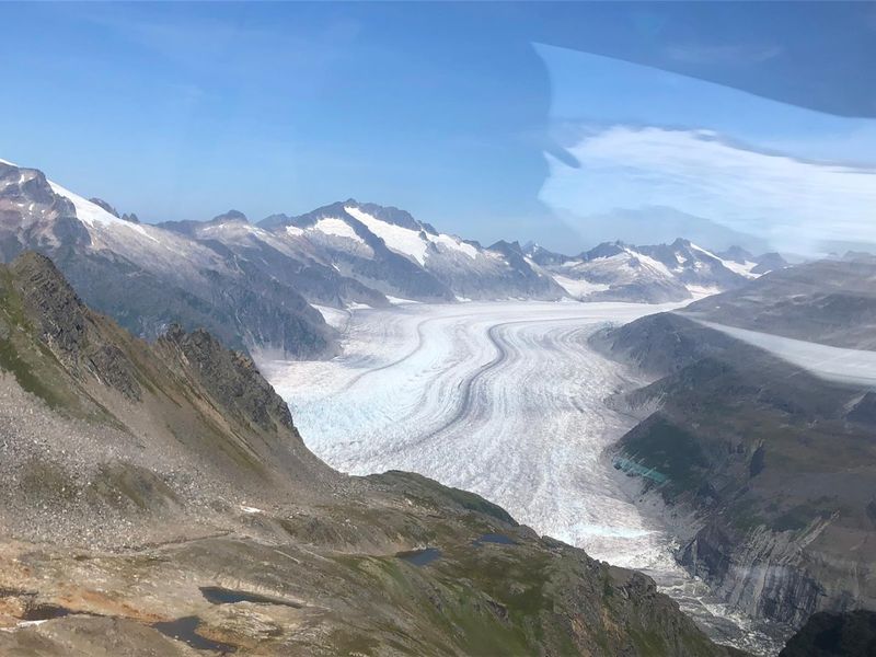 Mendenhall Ice Caves (Alaska, USA)