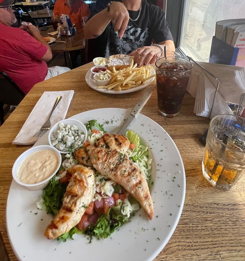 The Service Style That Keeps People Loyal