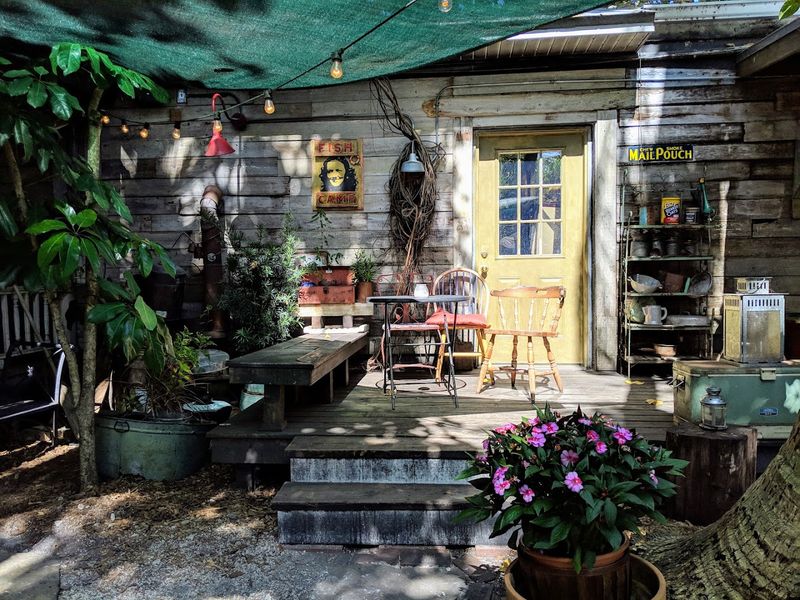 The Old Florida Fish Camp Atmosphere