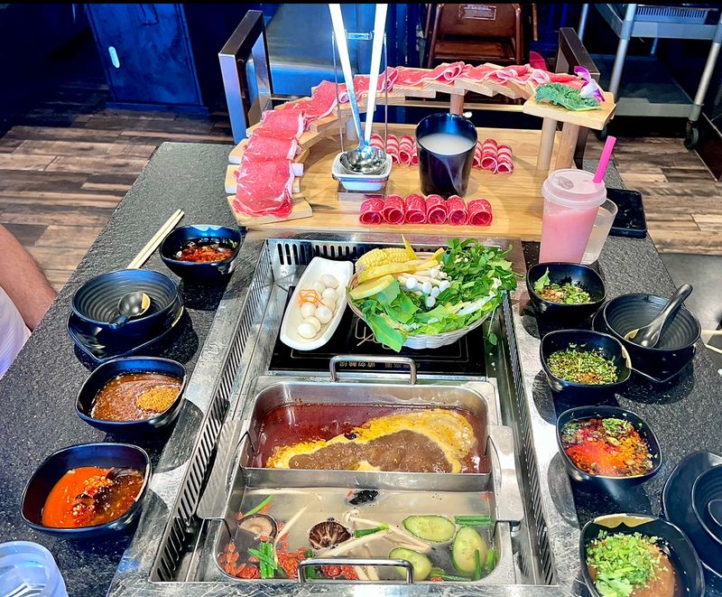 Royal Hotpot Sushi & Bar — Quincy