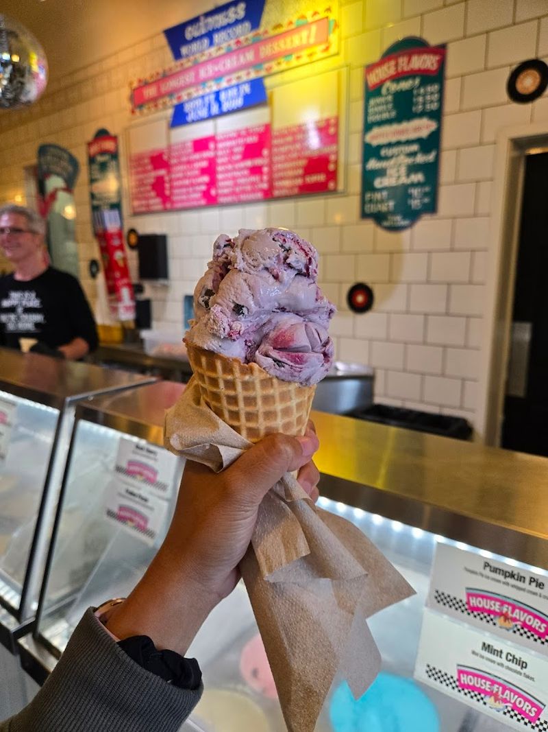 Scoops So Big They Deserve Their Own Reputation