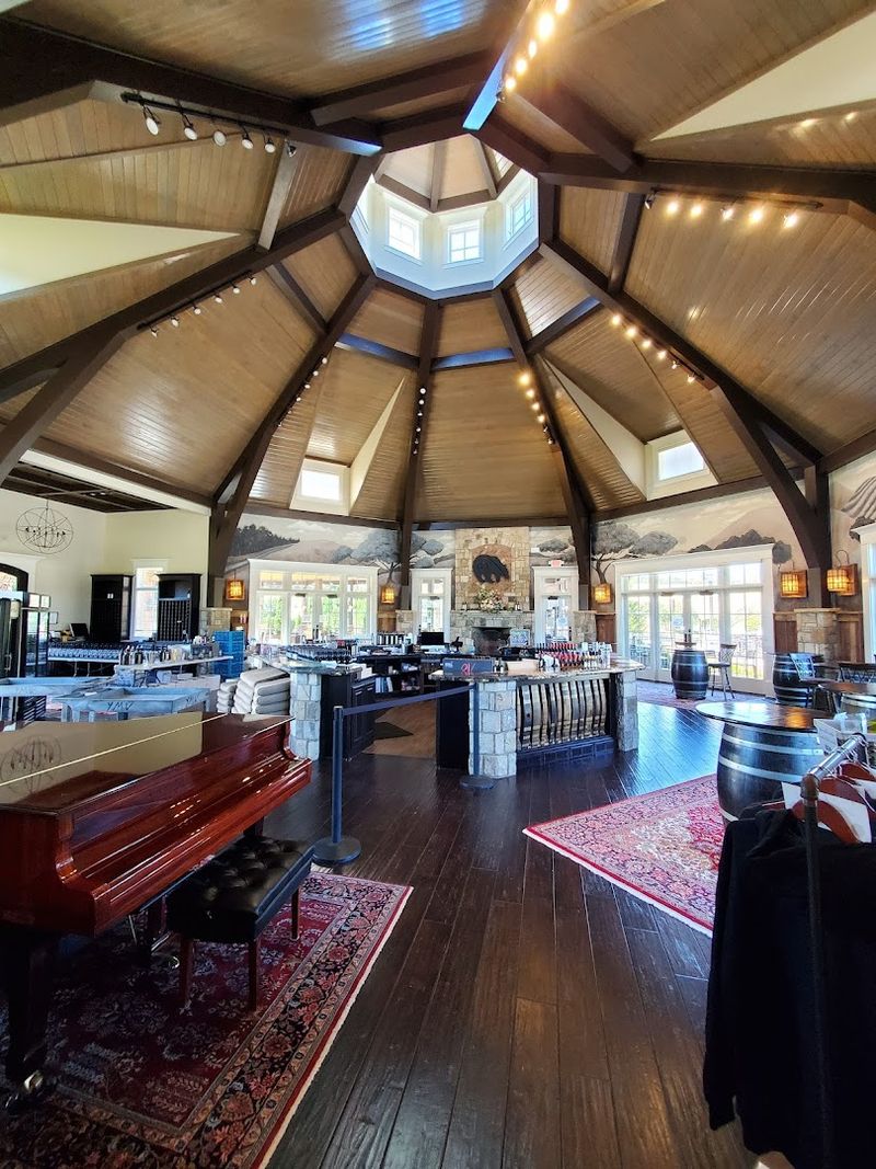 The Tasting Room: Inside the Beautiful Facility