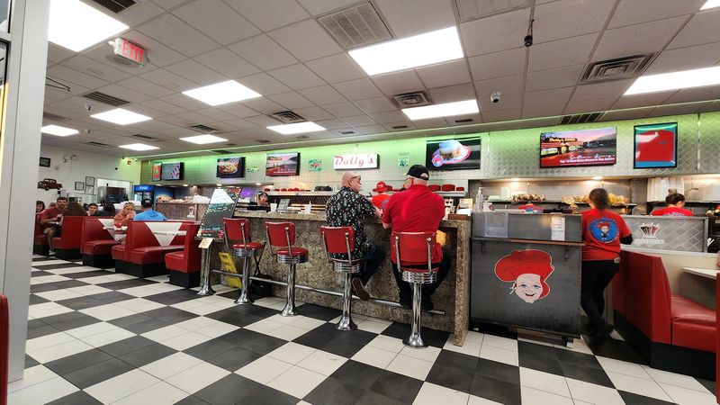 Dolly's Diner — Princeton