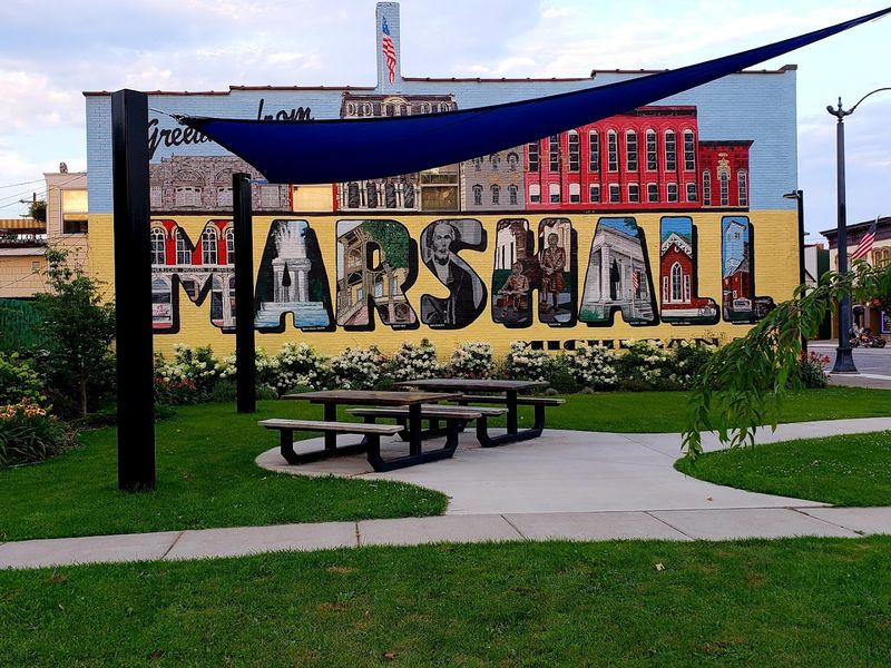 What the Side Streets Are Hiding