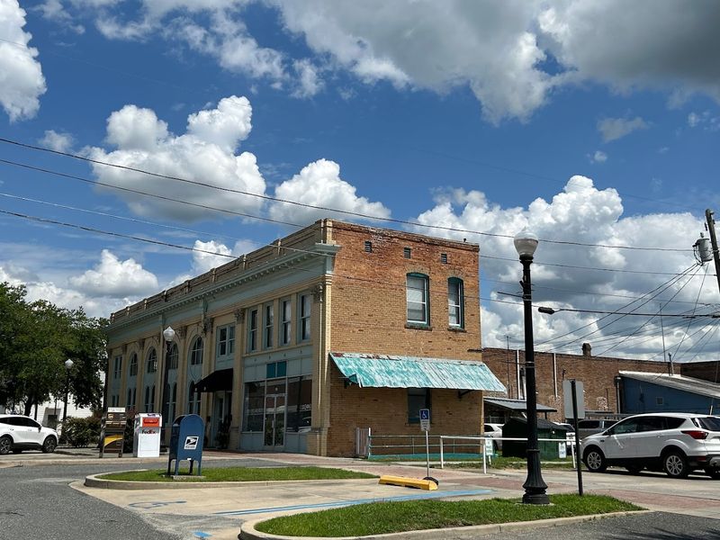 Local Diners and Southern Cooking