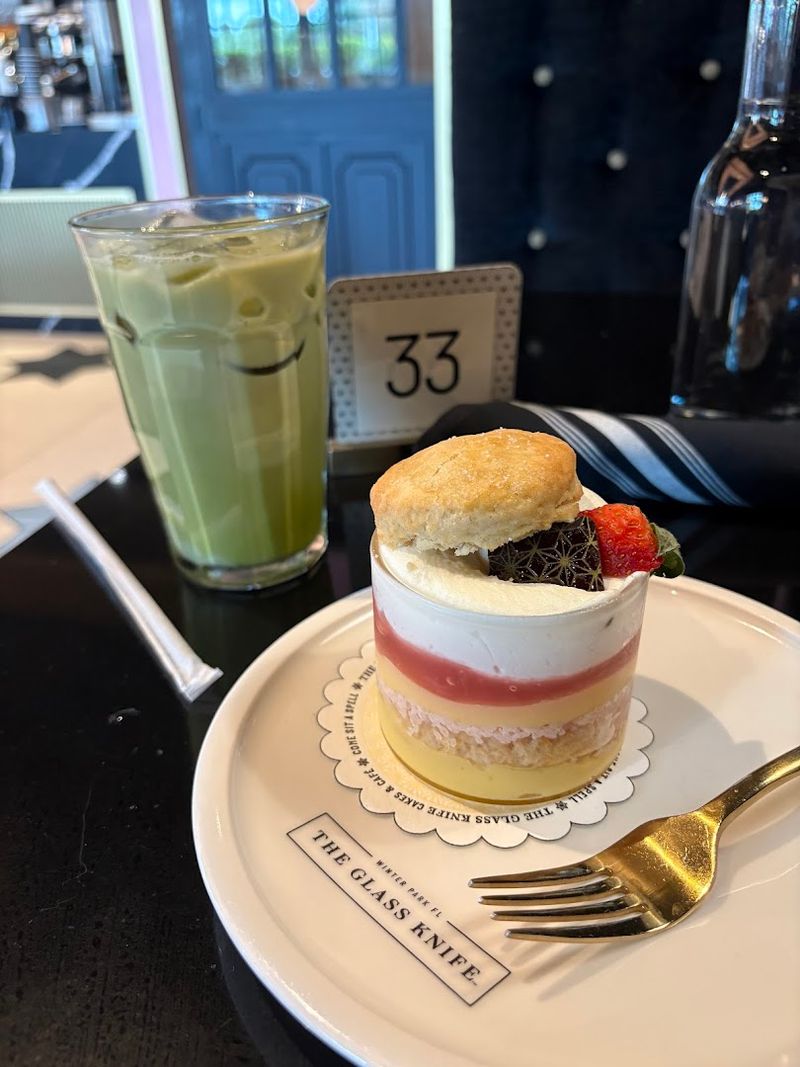 The Glass Knife (Orlando)