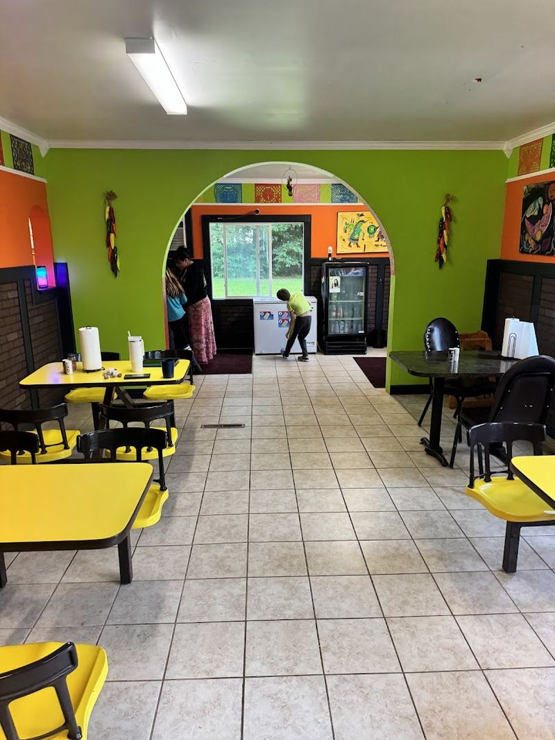 The Atmosphere Inside: Small, Clean, and Comfortable