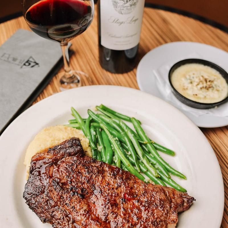 Point 57 Kitchen & Cocktails 